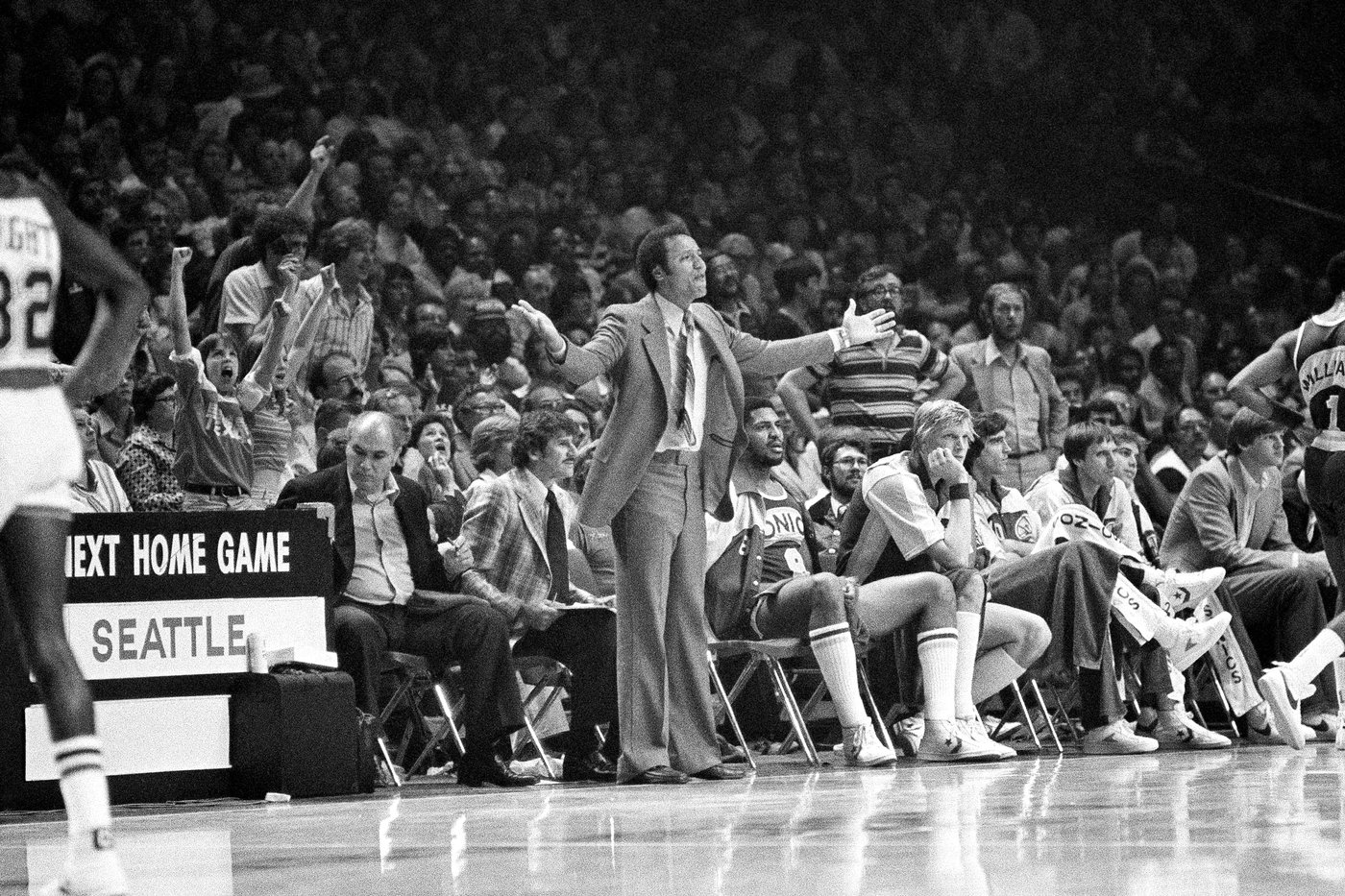 Hall of Famer Lenny Wilkens, who coached the most games in NBA history, dies at 88 | iNFOnews.ca Hall of Famer Lenny Wilkens, who coached the most games in NBA history, dies at 88 | iNFOnews.ca