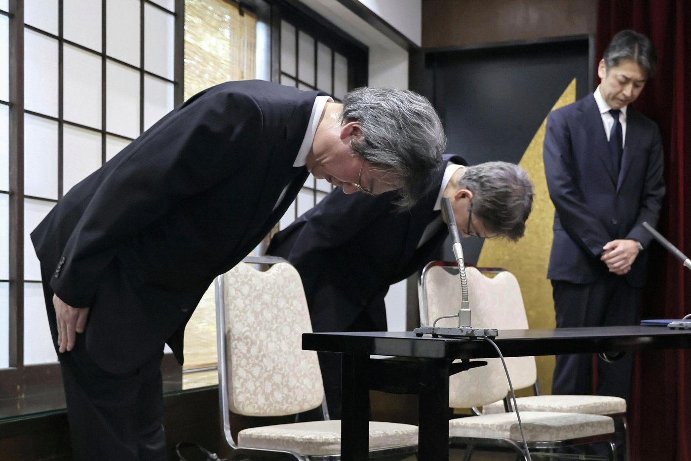 Japanese officials apologize at grave of wrongfully detained man denied timely cancer treatment | iNFOnews.ca