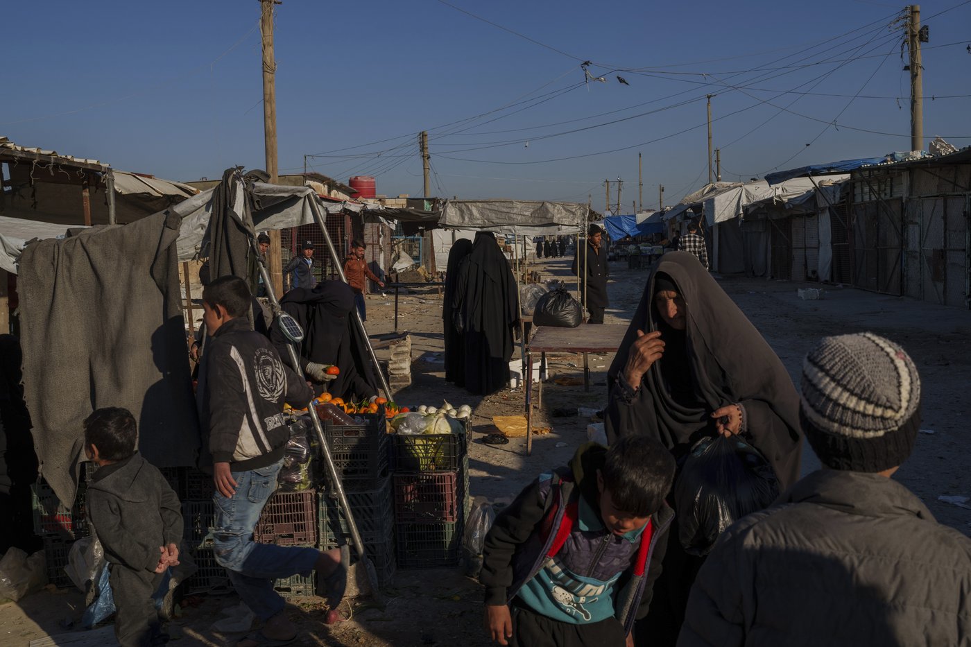 Trump's aid freeze shocks a Syria camp holding families linked to the Islamic State group | iNFOnews.ca