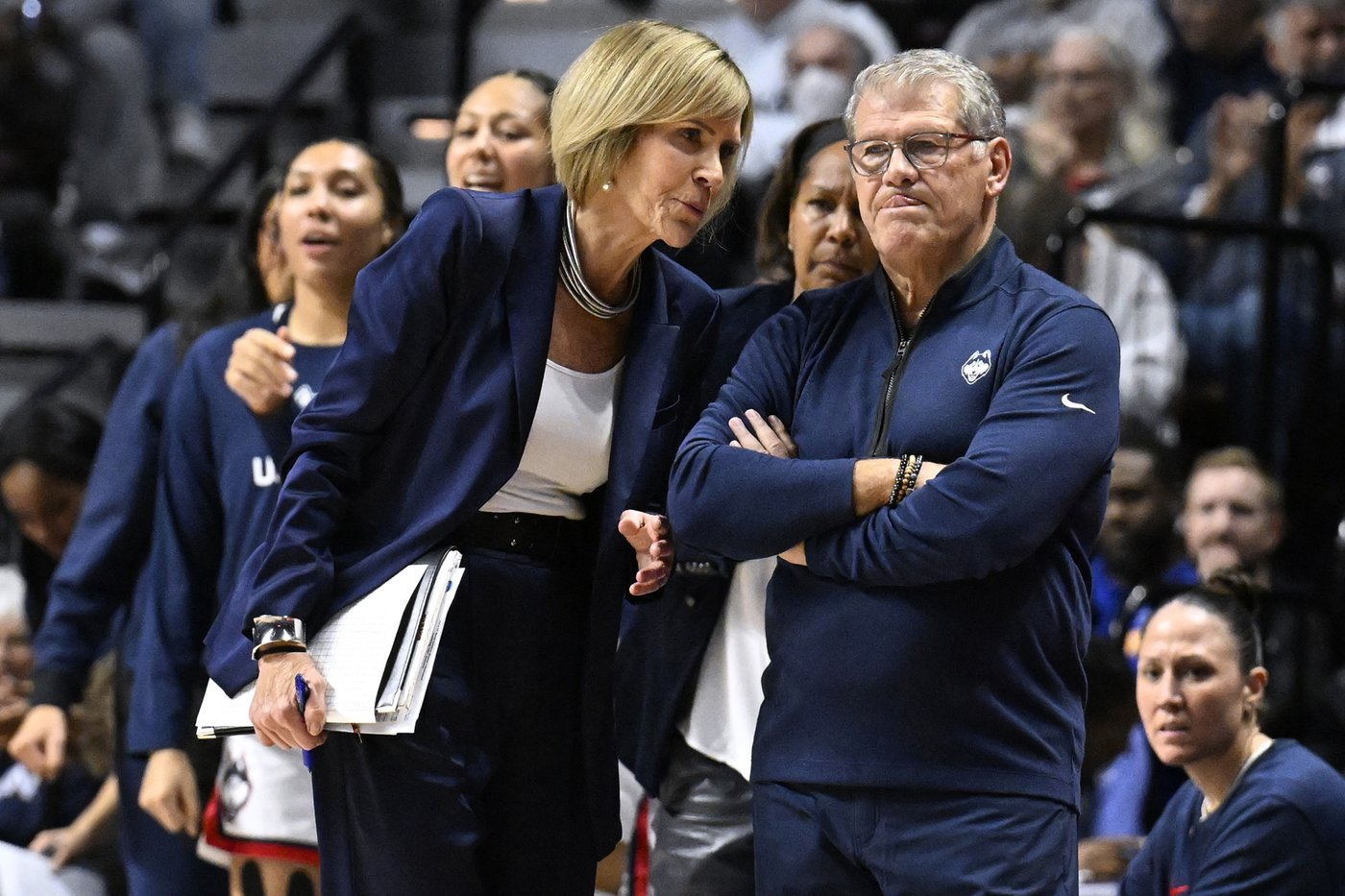 UConn coach Geno Auriemma breaks NCAA wins record, getting 1,217th career victory | iNFOnews.ca