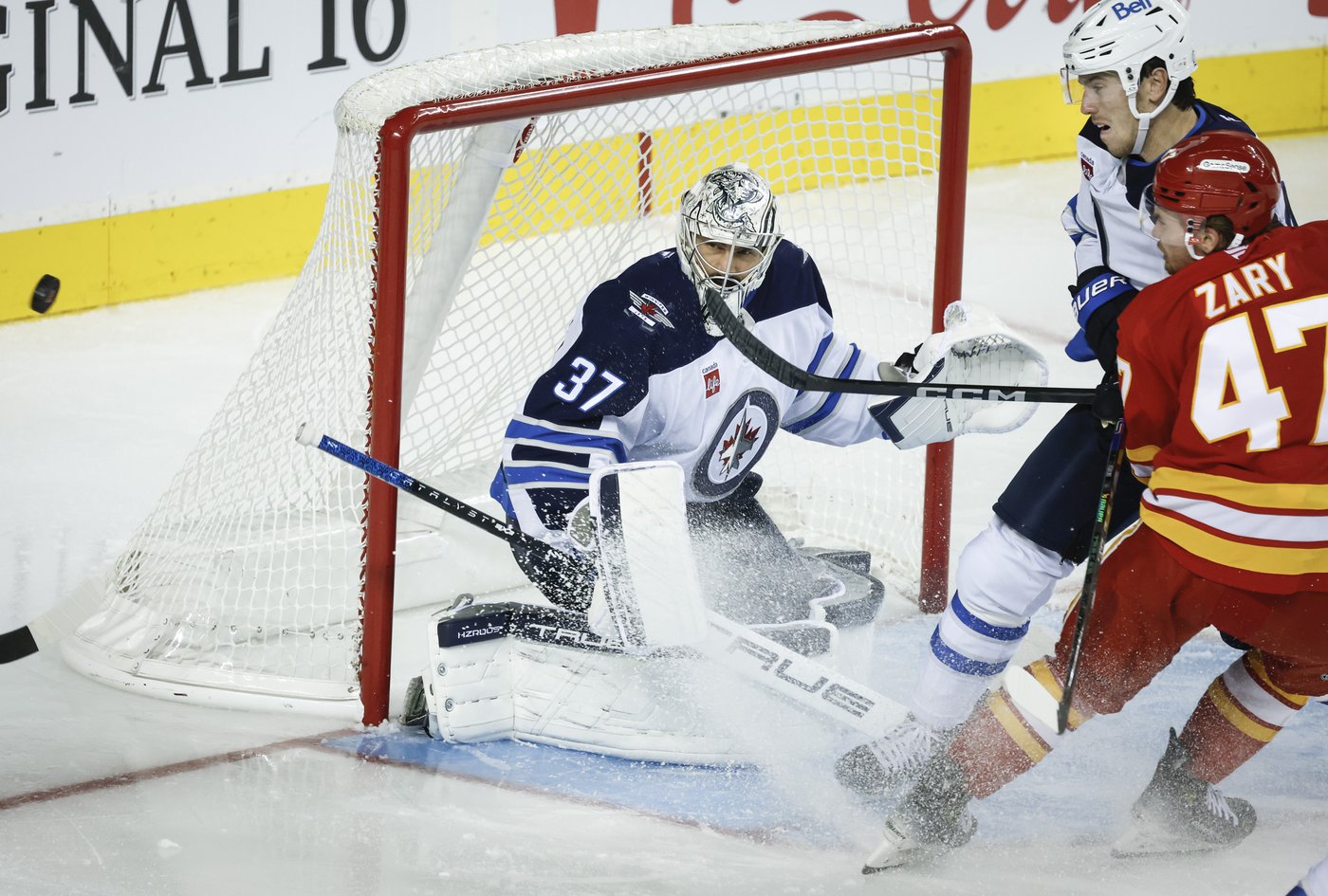 Kyle Connor scores winner for Jets in 3-2 pre-season win over Flames | iNFOnews.ca