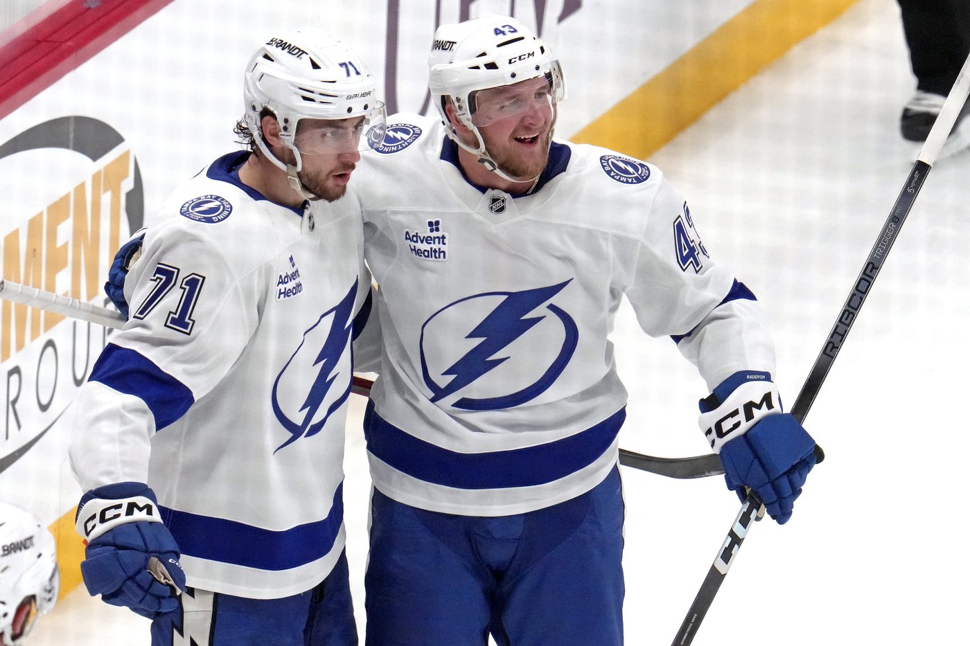 Lightning rally to beat Penguins 3-2 in overtime | iNFOnews.ca Lightning rally to beat Penguins 3-2 in overtime | iNFOnews.ca
