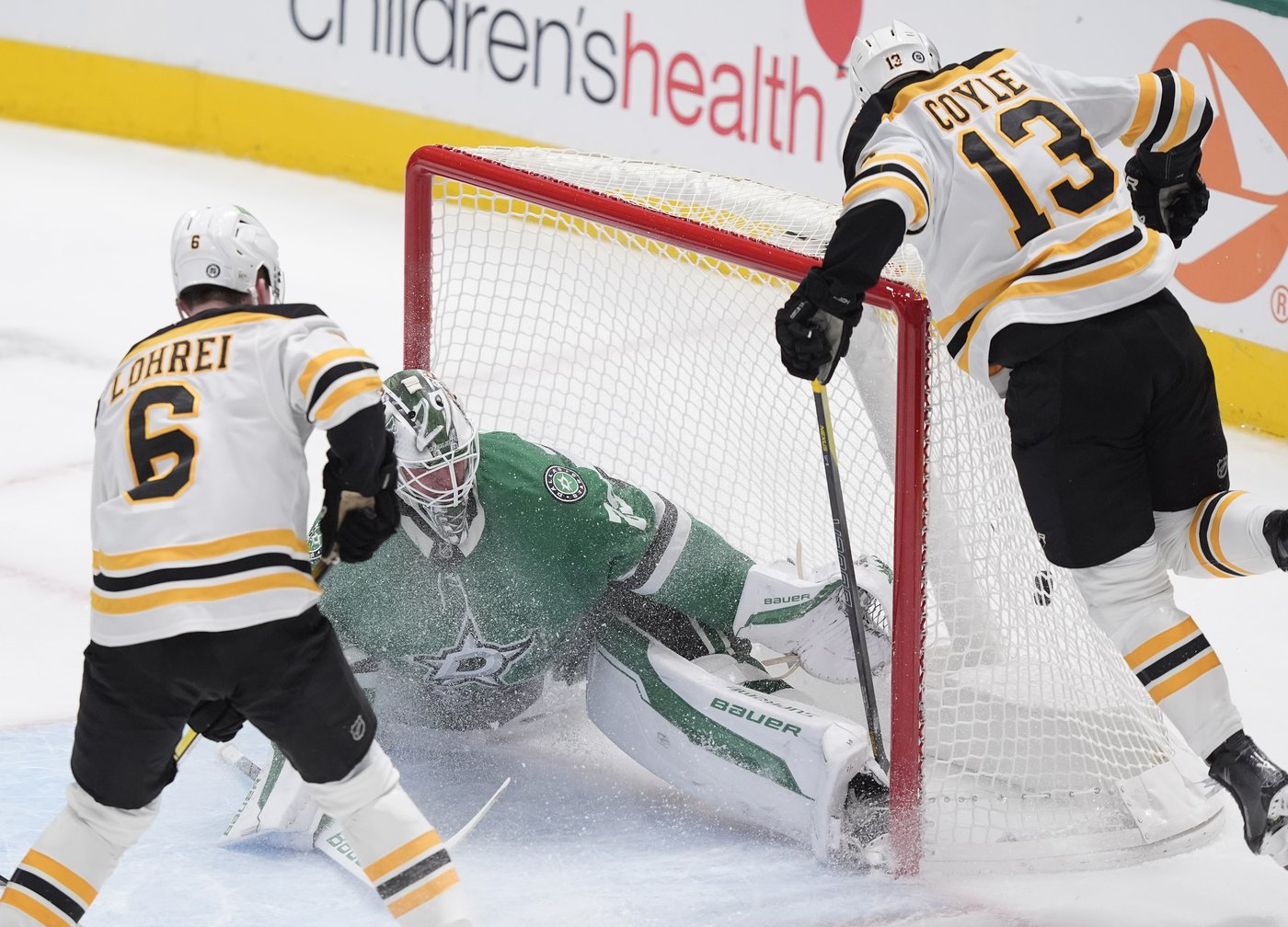 Dadonov scores 2 goals, including a penalty shot, as the Stars beat the Bruins 7-2 | iNFOnews.ca Dadonov scores 2 goals, including a penalty shot, as the Stars beat the Bruins 7-2 | iNFOnews.ca