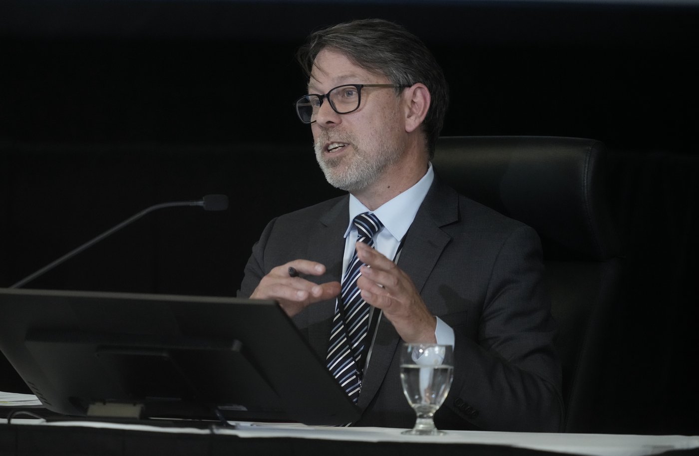 Chief electoral officer proposes legislative changes to crack down on deepfakes | iNFOnews.ca