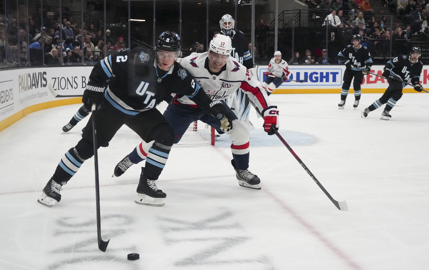 Ovechkin scores twice before leaving with apparent injury, leads Capitals past Utah 6-2 | iNFOnews.ca Ovechkin scores twice before leaving with apparent injury, leads Capitals past Utah 6-2 | iNFOnews.ca