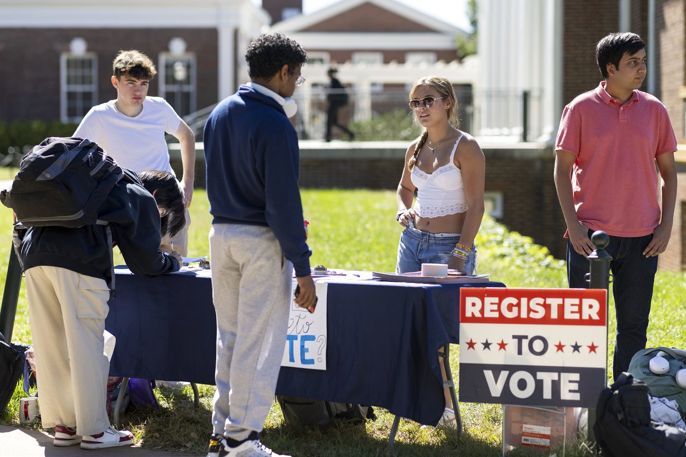 US voters hear a stark message in the presidential race: The country's fate is on the line | iNFOnews.ca US voters hear a stark message in the presidential race: The country's fate is on the line | iNFOnews.ca