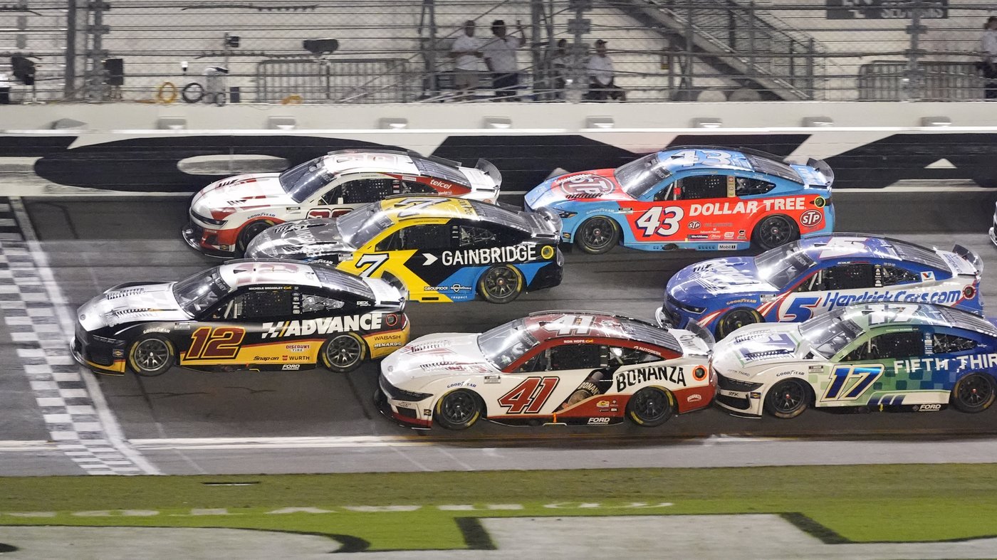 Ryan Blaney's last-second surge at Daytona denies underdogs a Cinderella moment | iNFOnews.ca