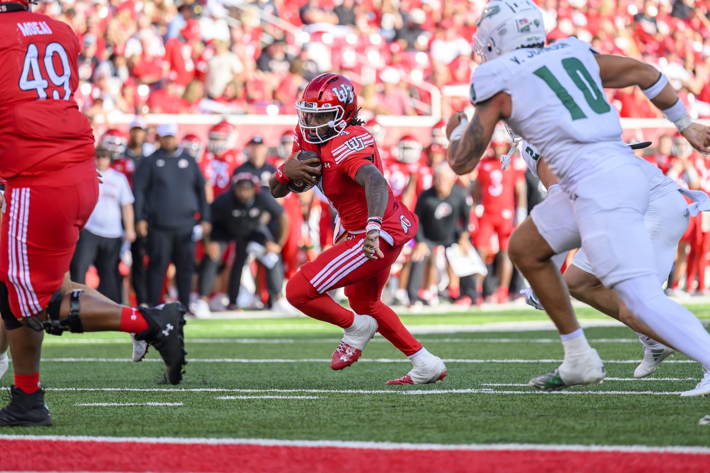 No. 25 Utah throttles Cal Poly 63-9 behind Devon Dampier's 3 TD passes | iNFOnews.ca