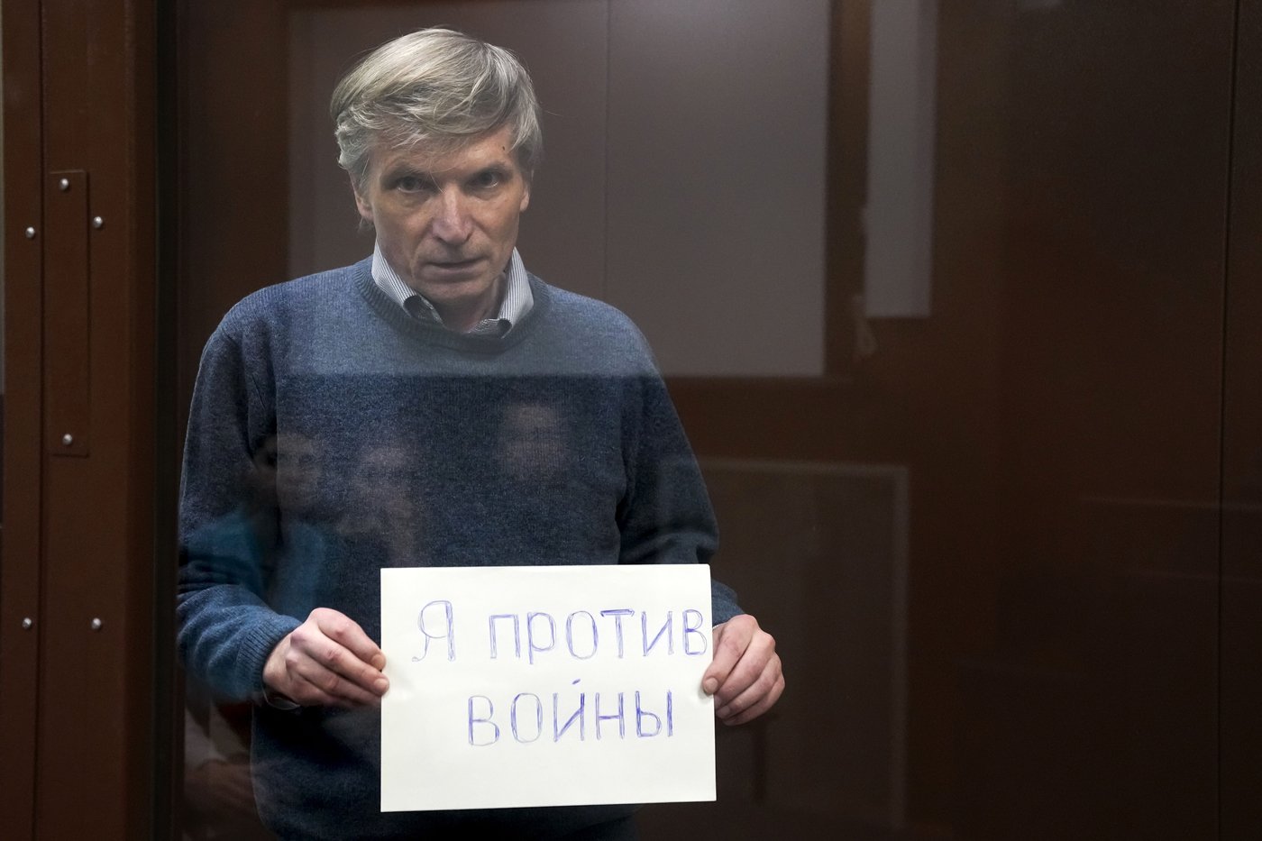 Imprisoned Kremlin critic stands a second trial for opposing Ukraine war | iNFOnews.ca