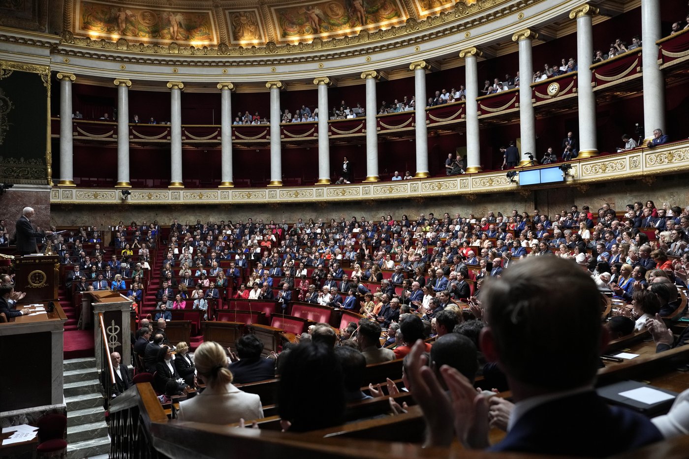 French legislators divided over a lawmaker caught buying drugs | iNFOnews.ca French legislators divided over a lawmaker caught buying drugs | iNFOnews.ca