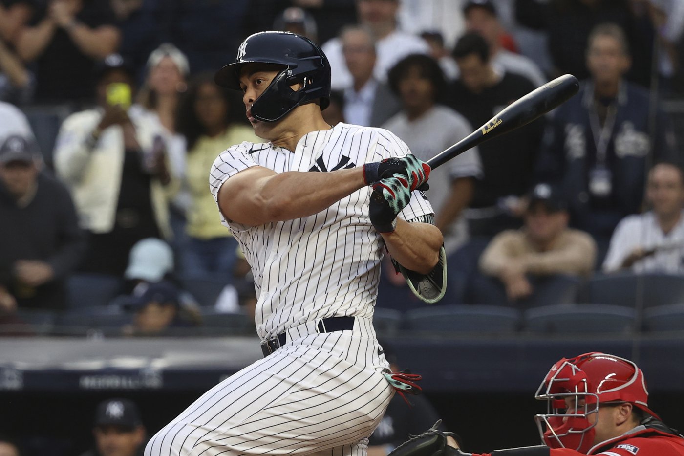 Giancarlo Stanton makes season debut for Yankees after missing first 70 games | iNFOnews.ca