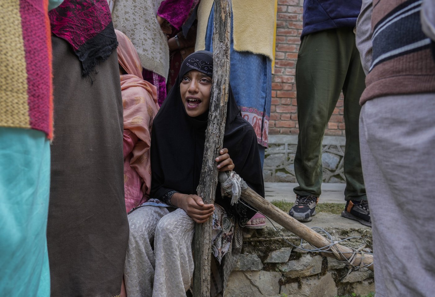 Gunmen kill 7 people working on a strategic tunnel project in Indian-controlled Kashmir | iNFOnews.ca Gunmen kill 7 people working on a strategic tunnel project in Indian-controlled Kashmir | iNFOnews.ca