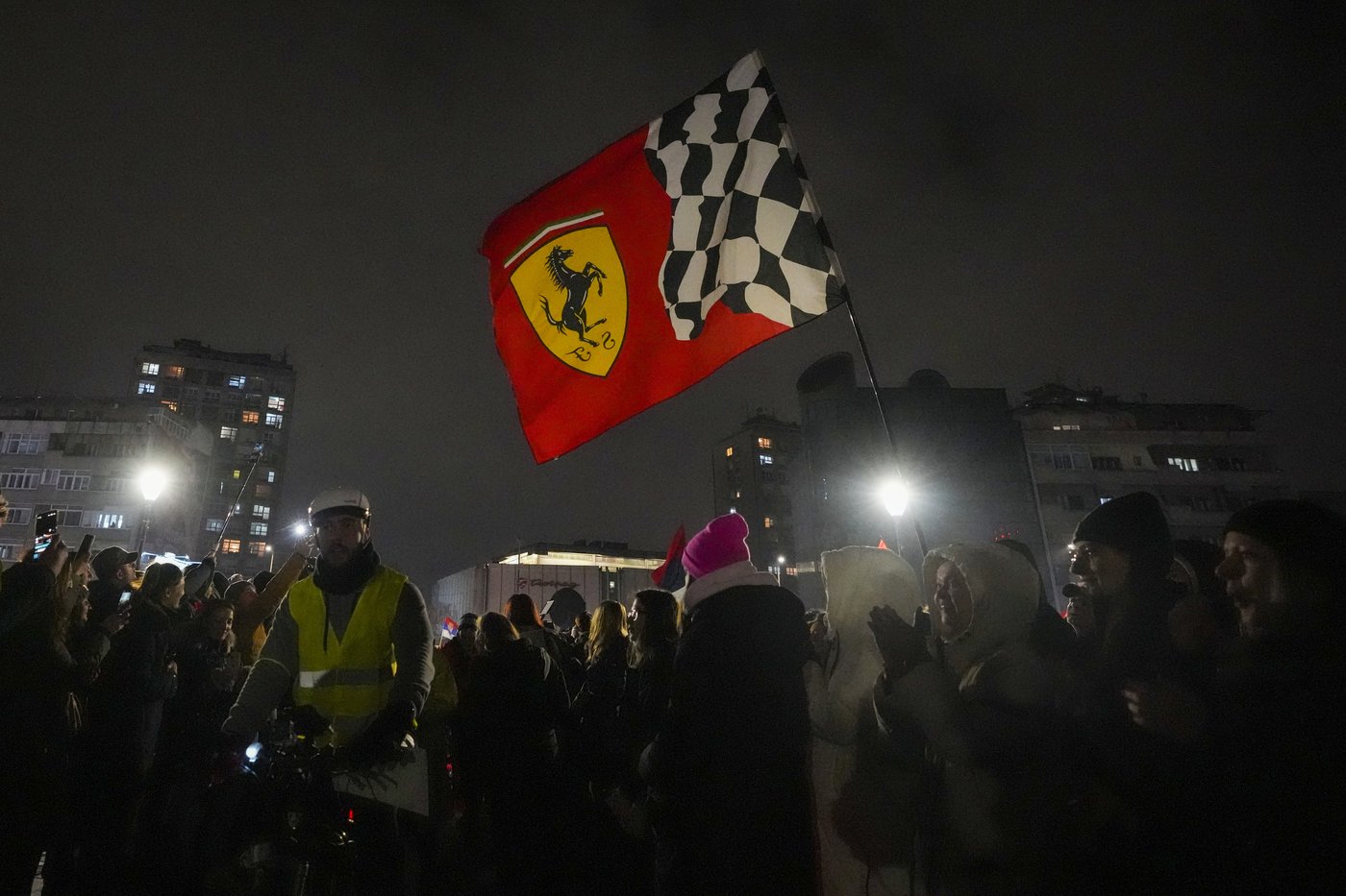 Serbia's protesting students and supporters of the president hold parallel rallies as tensions spike | iNFOnews.ca Serbia's protesting students and supporters of the president hold parallel rallies as tensions spike | iNFOnews.ca