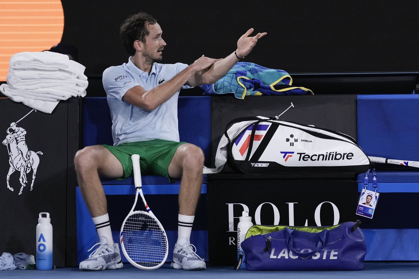 Daniil Medvedev fined $76,000 for his Australian Open outbursts | iNFOnews.ca