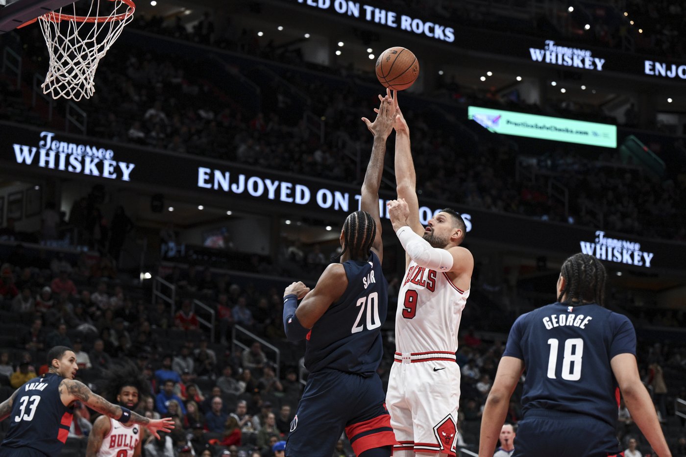 Vucevic and White lead Bulls to 127-108 win over Wizards, losers of 12 straight | iNFOnews.ca