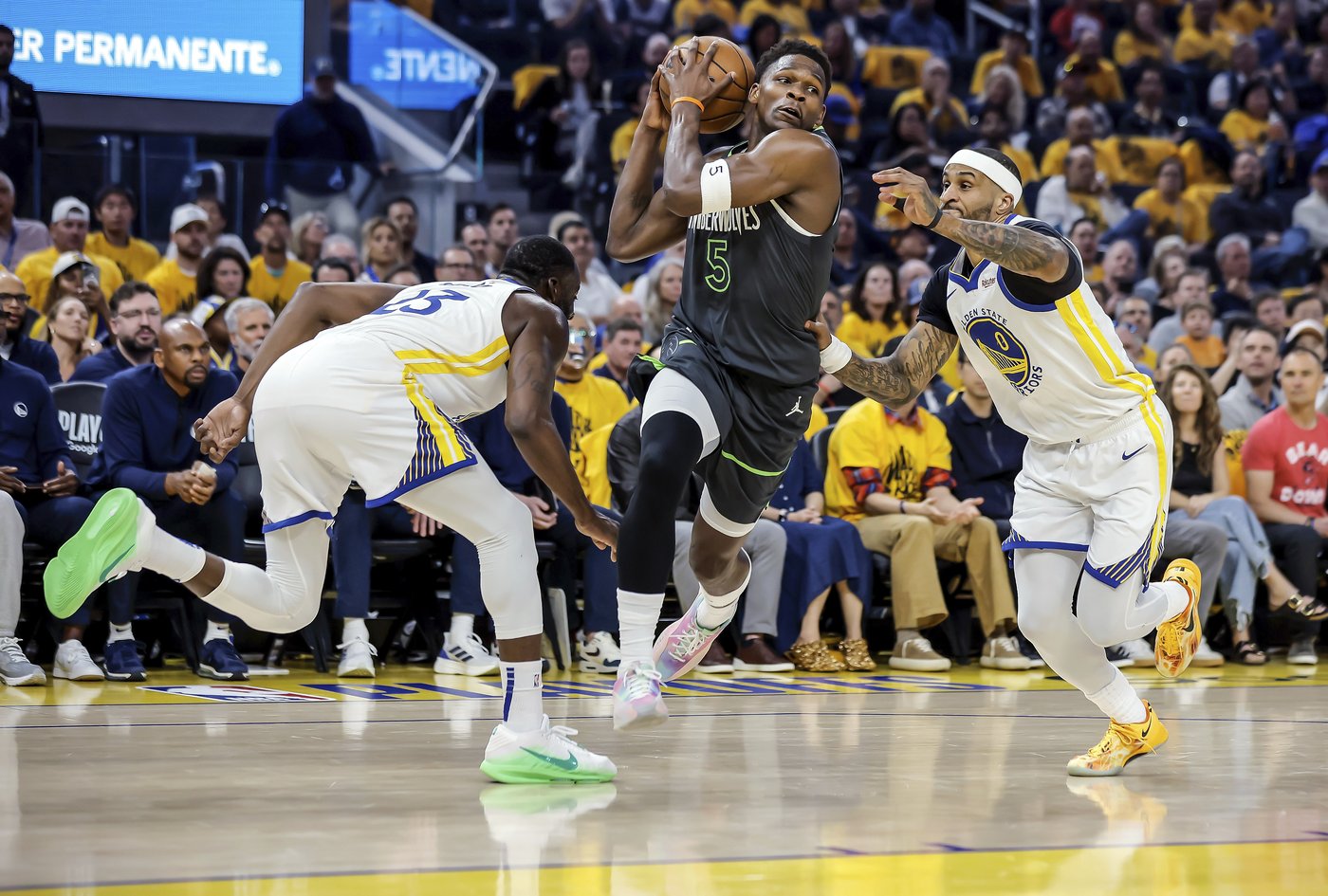 Edwards, Randle lead Timberwolves past Warriors 102-97 for 2-1 lead in second-round playoff series | iNFOnews.ca Edwards, Randle lead Timberwolves past Warriors 102-97 for 2-1 lead in second-round playoff series | iNFOnews.ca