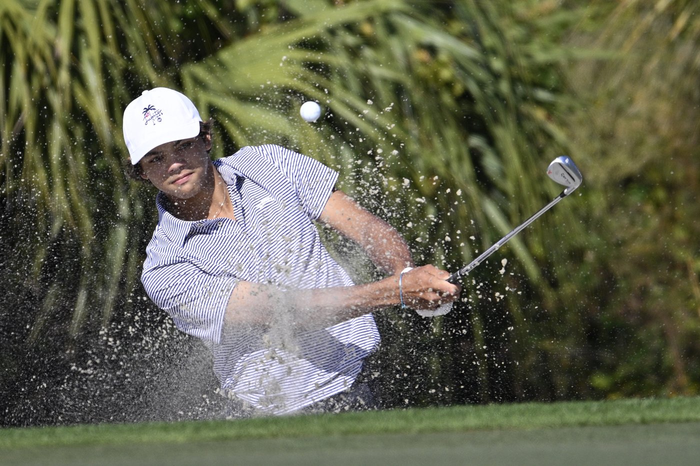 Tiger Woods and son Charlie share the lead at PNC Championship in Orlando | iNFOnews.ca Tiger Woods and son Charlie share the lead at PNC Championship in Orlando | iNFOnews.ca