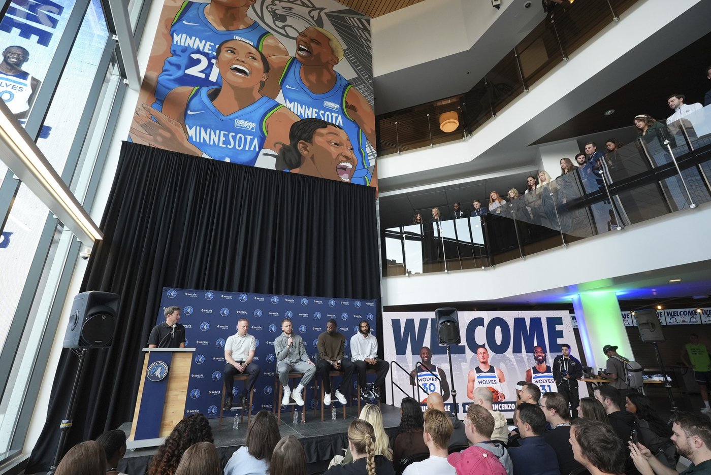 T-wolves welcome Randle and DiVincenzo with title aspirations, after tough farewell to Towns | iNFOnews.ca