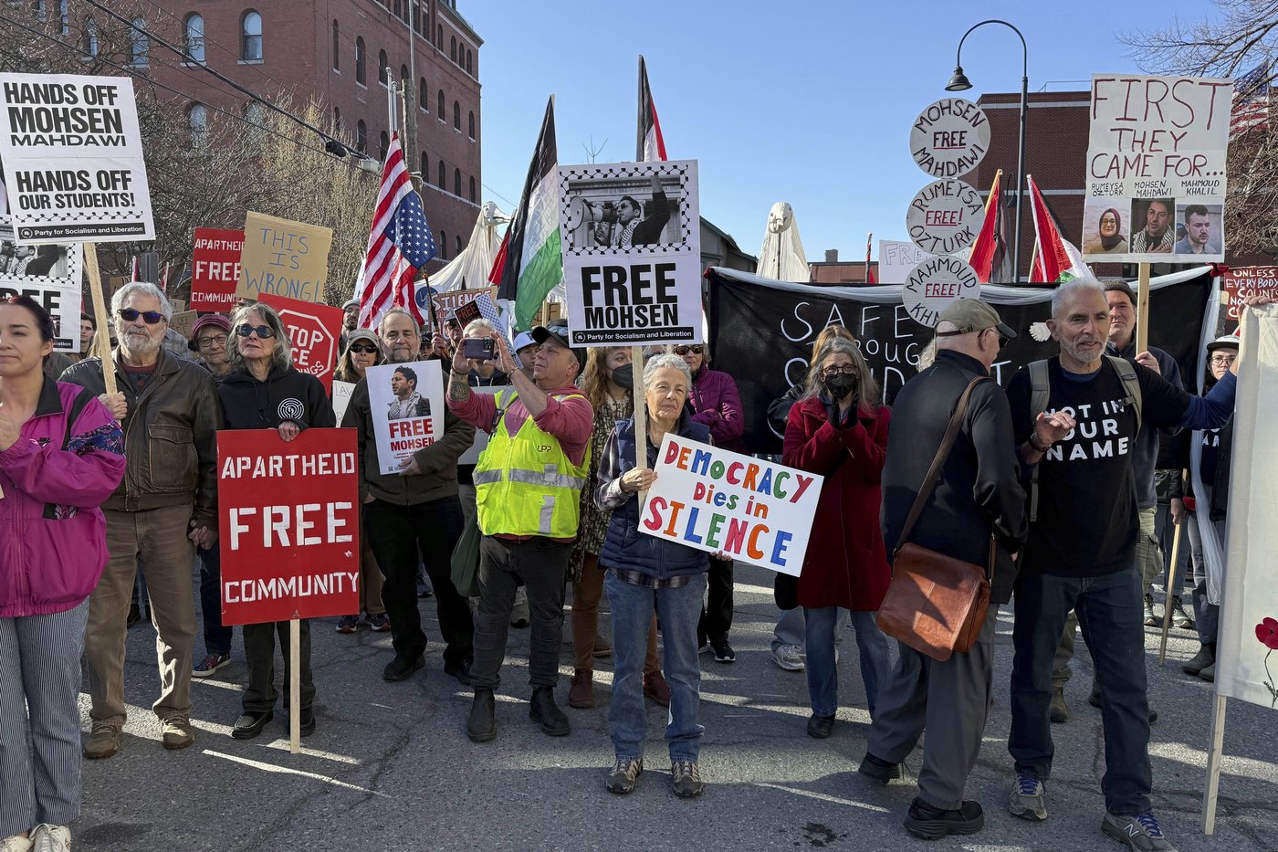 Palestinian student remains detained in Vermont with a hearing set for next week | iNFOnews.ca
