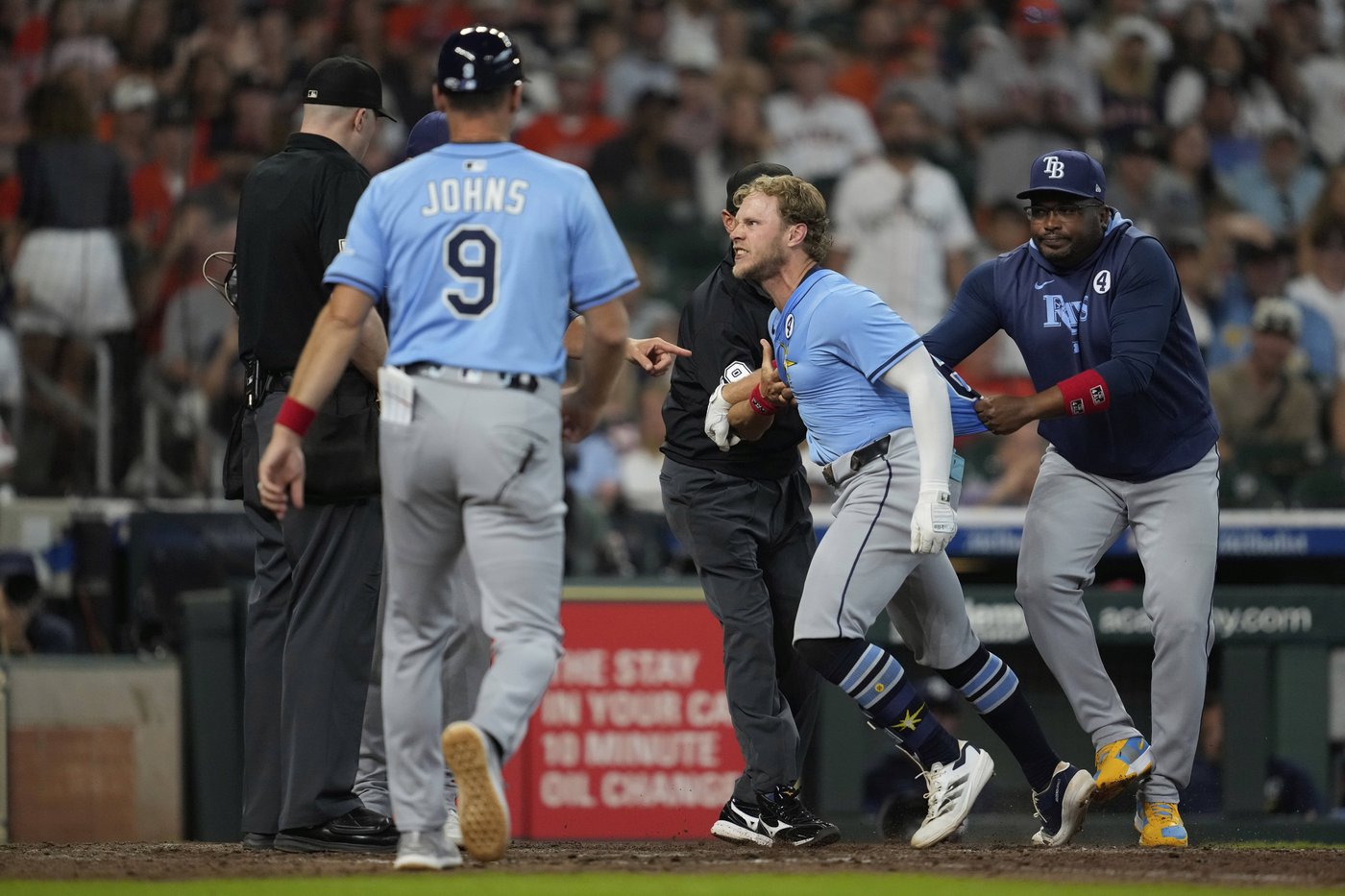 Taylor Walls ejected, has to be restrained in heated argument during Rays' 1-0 loss to Houston | iNFOnews.ca Taylor Walls ejected, has to be restrained in heated argument during Rays' 1-0 loss to Houston | iNFOnews.ca