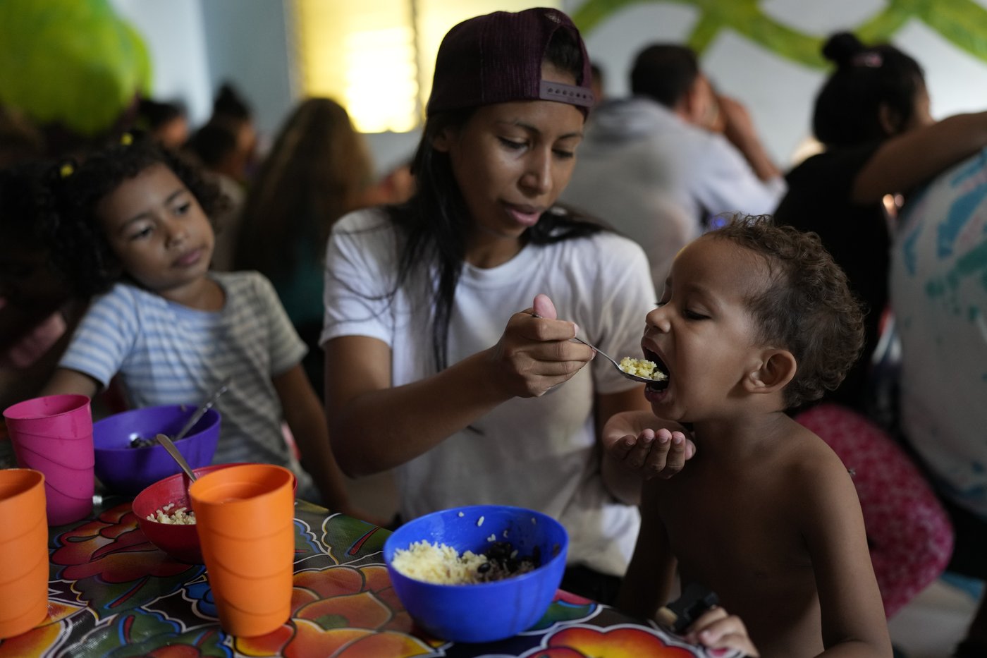 How Mexican cartels manage the flow of migrants on their way to the US border | iNFOnews.ca