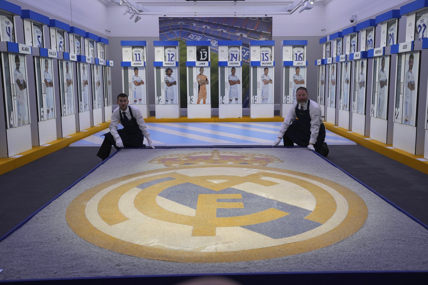 Lockers used by Ronaldo, Beckham and other Real Madrid stars are up for auction | iNFOnews.ca Lockers used by Ronaldo, Beckham and other Real Madrid stars are up for auction | iNFOnews.ca
