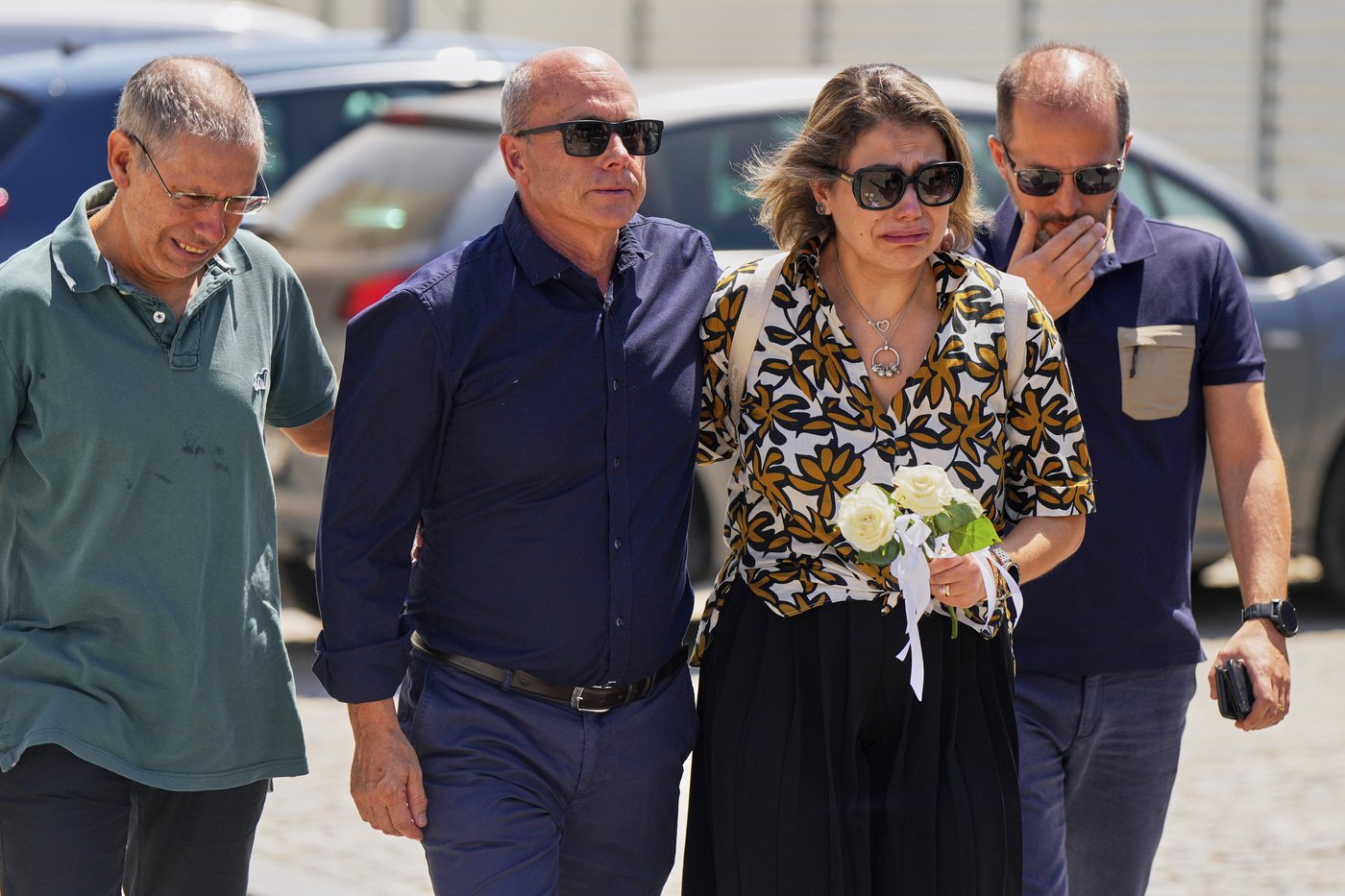 Family of Liverpool player Diogo Jota and his brother gather for wake after fatal crash | iNFOnews.ca Family of Liverpool player Diogo Jota and his brother gather for wake after fatal crash | iNFOnews.ca