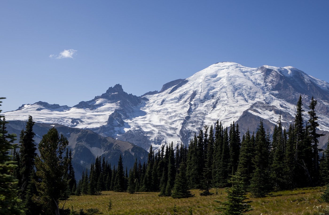 Officials are tracking an earthquake swarm at Mount Rainier but say there is no cause for concern | iNFOnews.ca Officials are tracking an earthquake swarm at Mount Rainier but say there is no cause for concern | iNFOnews.ca