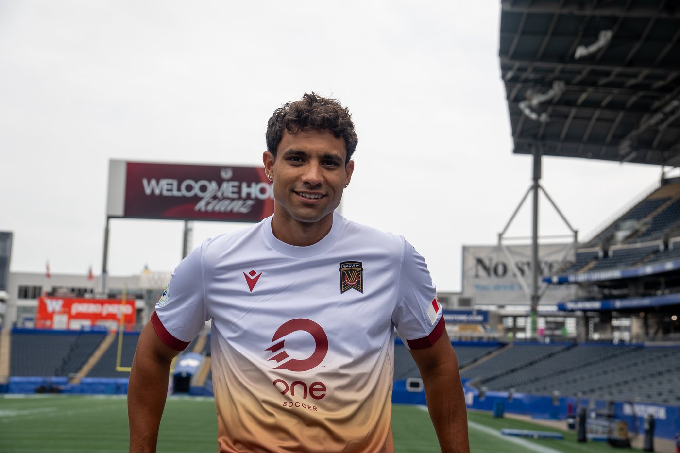Midfielder Kianz Froese returns to his Manitoba roots, signs with Valour FC | iNFOnews.ca
