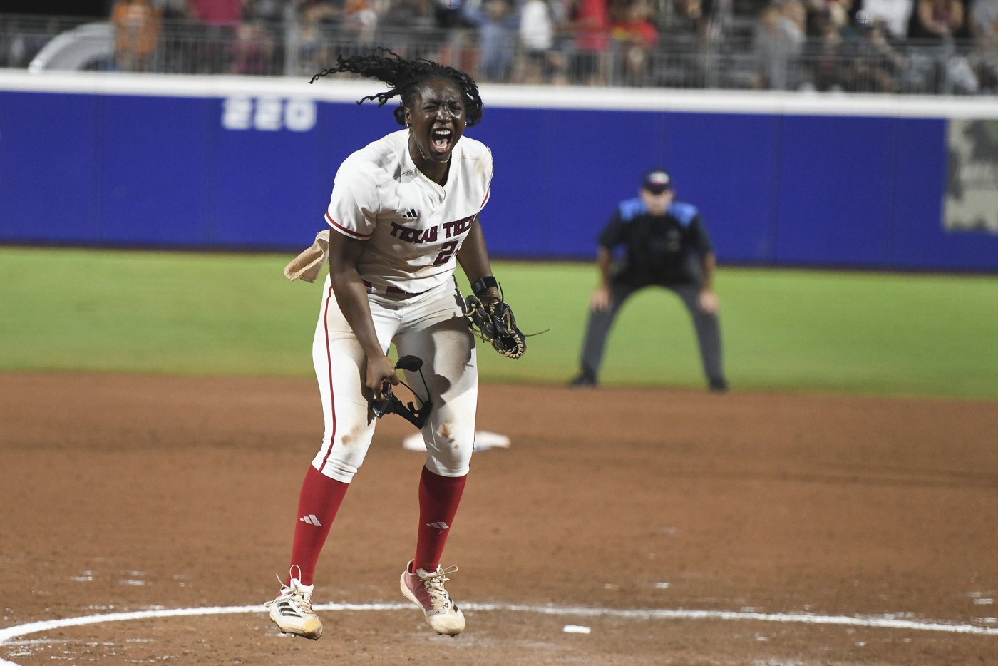 Texas Tech's NiJaree Canady breaks down after heavy pitching load in Women's College World Series | iNFOnews.ca Texas Tech's NiJaree Canady breaks down after heavy pitching load in Women's College World Series | iNFOnews.ca
