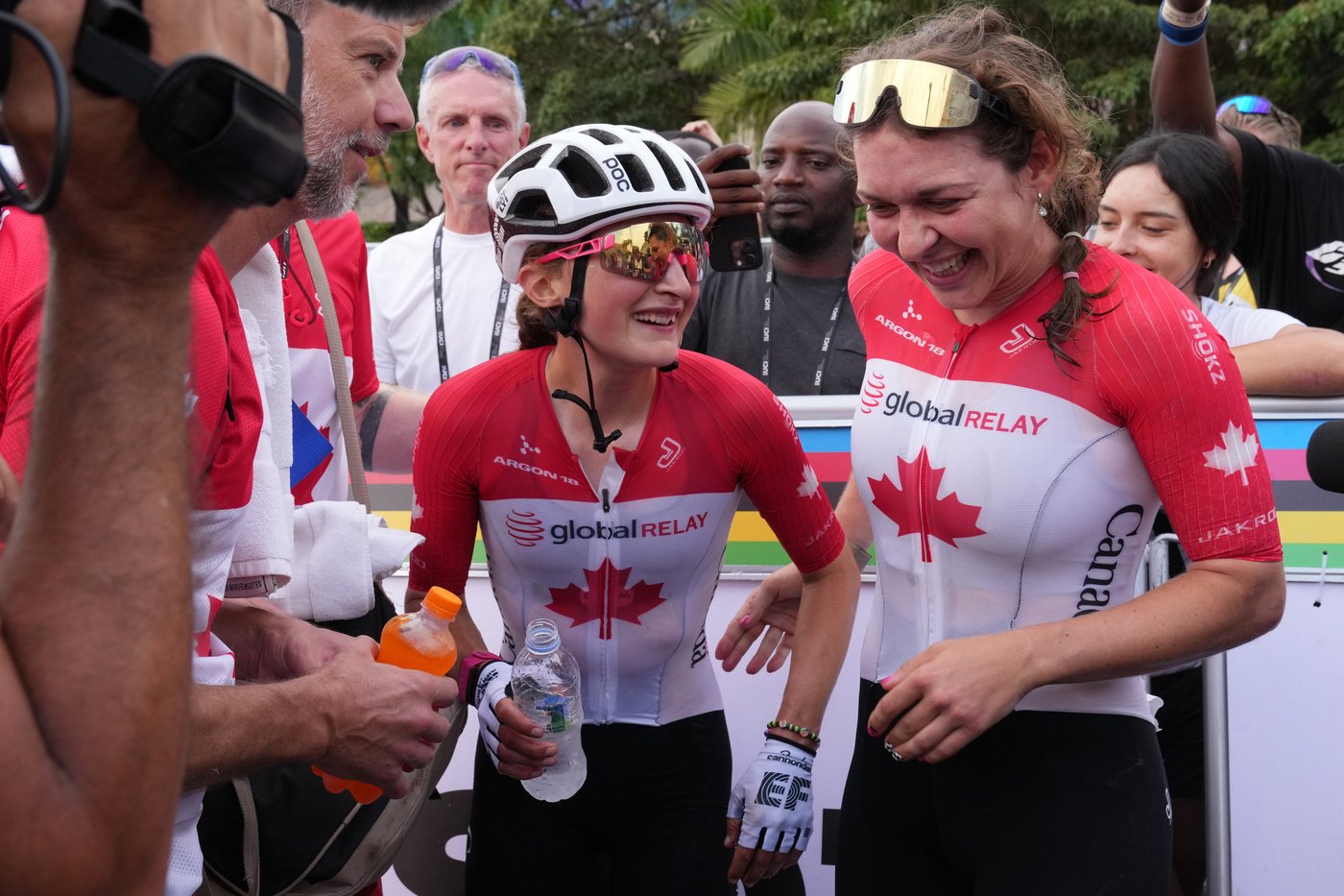 Quebec cyclist wins women's elite road race at UCI Road World Championships | iNFOnews.ca