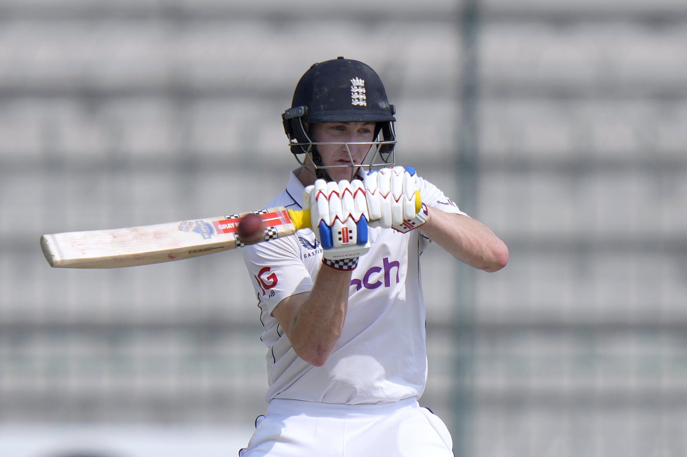 Brook and Root set batting records with 800-run England close to famous cricket win over Pakistan | iNFOnews.ca Brook and Root set batting records with 800-run England close to famous cricket win over Pakistan | iNFOnews.ca