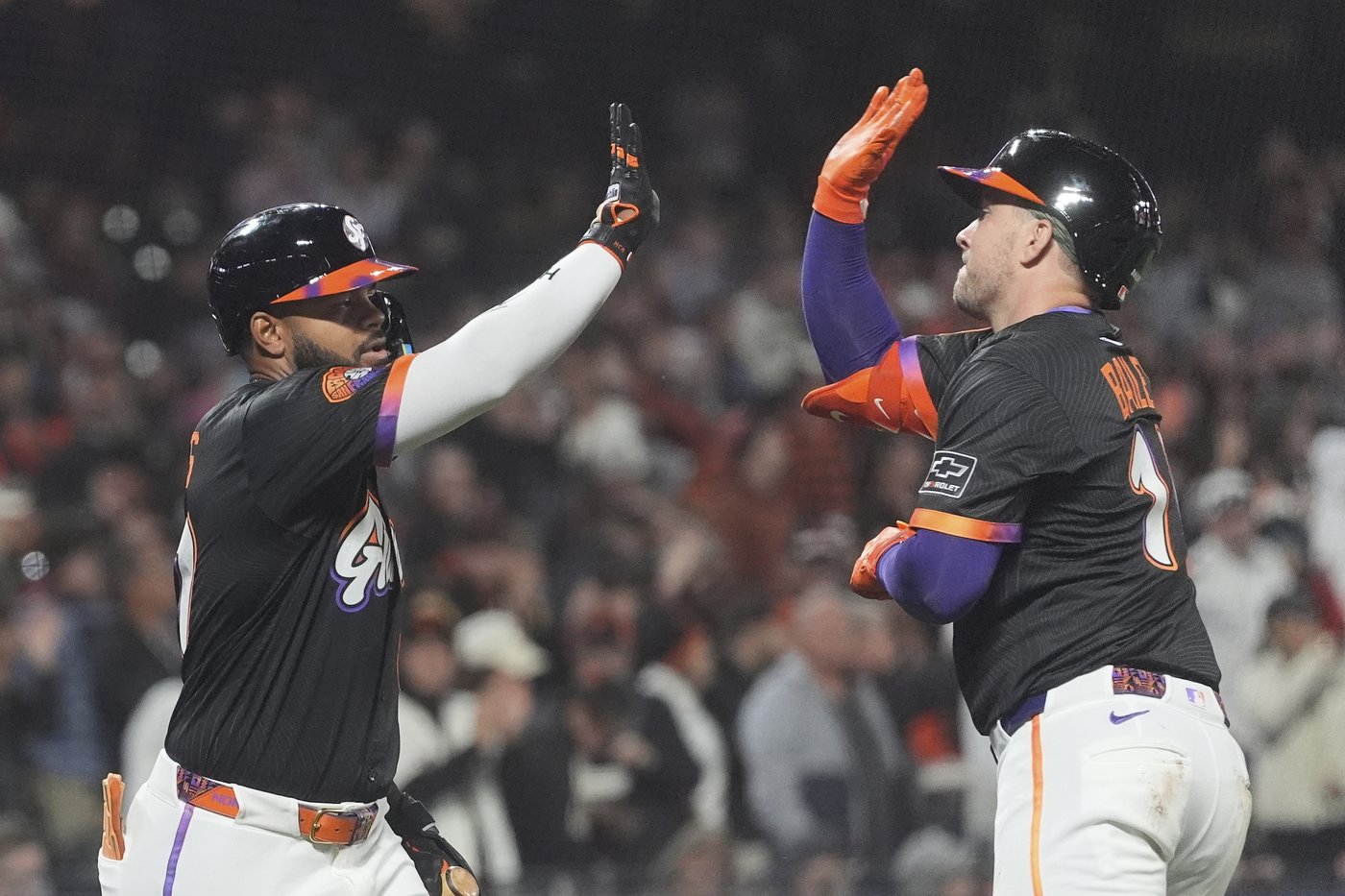 Willy Adames hits three-run homer as Giants beat D-backs 5-3, gain ground on Mets in wild-card chase | iNFOnews.ca Willy Adames hits three-run homer as Giants beat D-backs 5-3, gain ground on Mets in wild-card chase | iNFOnews.ca