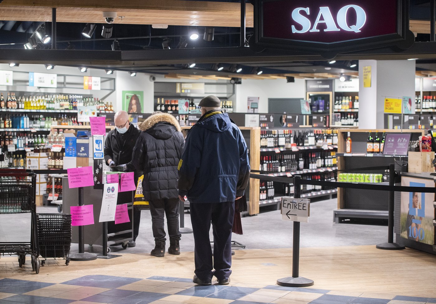 'Programming error' results in accidental sale on Quebec liquor products | iNFOnews.ca 'Programming error' results in accidental sale on Quebec liquor products | iNFOnews.ca