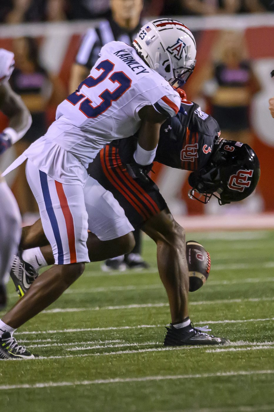 Fifita throws 2 TDs and Arizona's defense stops No. 10 Utah on four 4th downs in 23-10 win | iNFOnews.ca Fifita throws 2 TDs and Arizona's defense stops No. 10 Utah on four 4th downs in 23-10 win | iNFOnews.ca