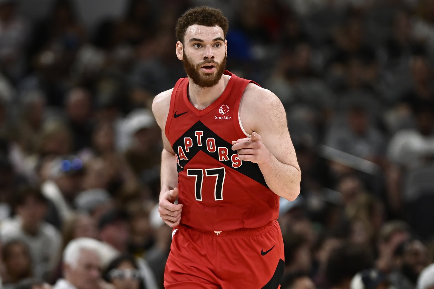 Spurs rally from a 22-point deficit to beat the Raptors 125-118 | iNFOnews.ca