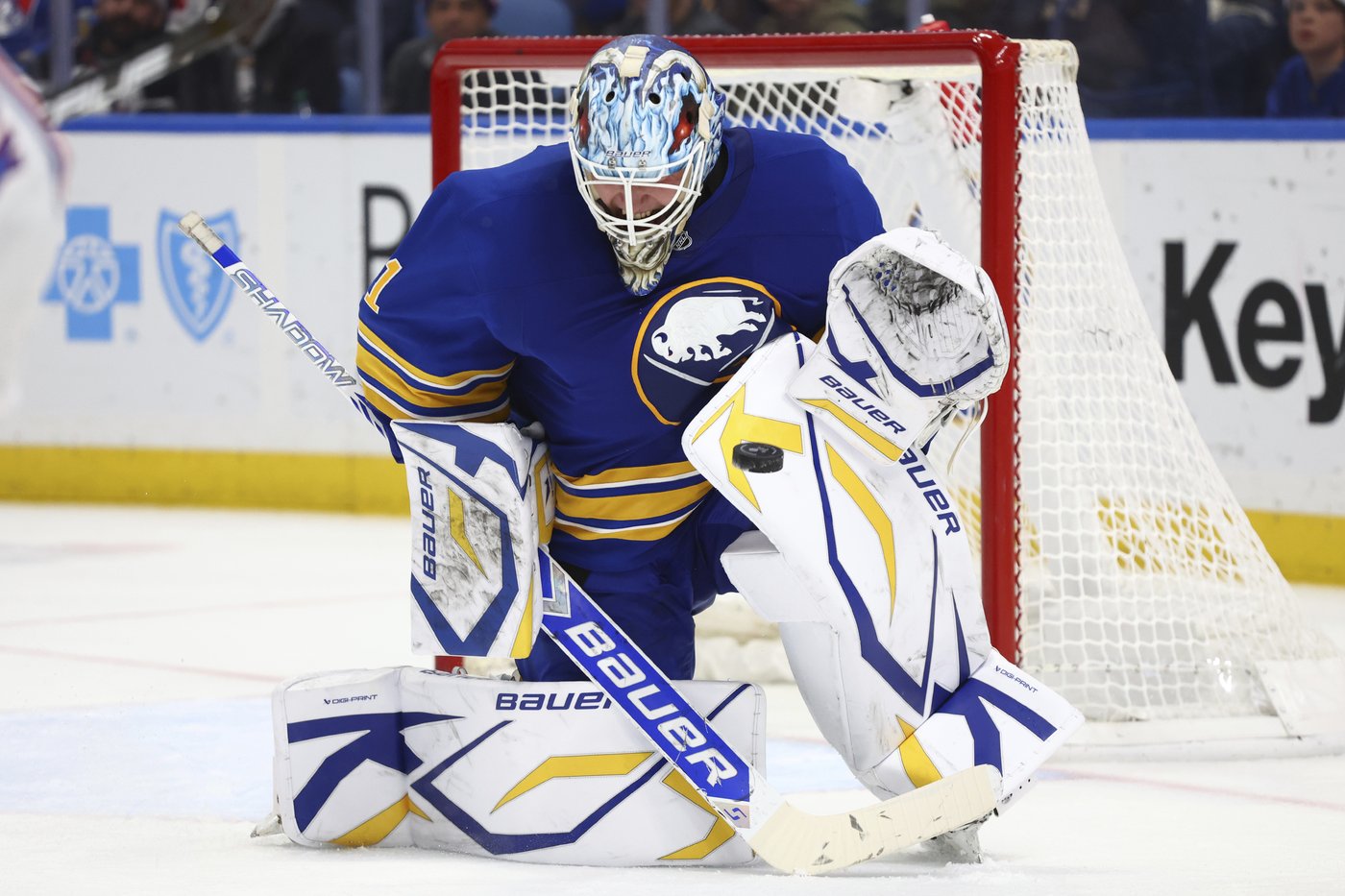 Fox has goal and 2 assists as Rangers beat Sabres 3-2 for 3rd win in 11 games | iNFOnews.ca Fox has goal and 2 assists as Rangers beat Sabres 3-2 for 3rd win in 11 games | iNFOnews.ca