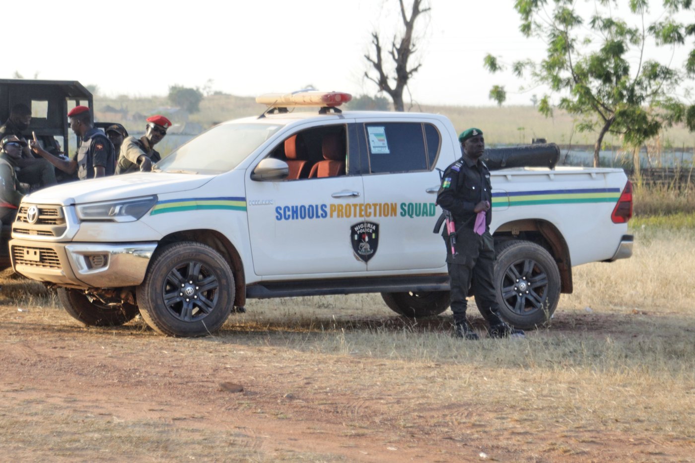 Gunmen abduct 25 girls from a high school in northwestern Nigeria | iNFOnews.ca Gunmen abduct 25 girls from a high school in northwestern Nigeria | iNFOnews.ca
