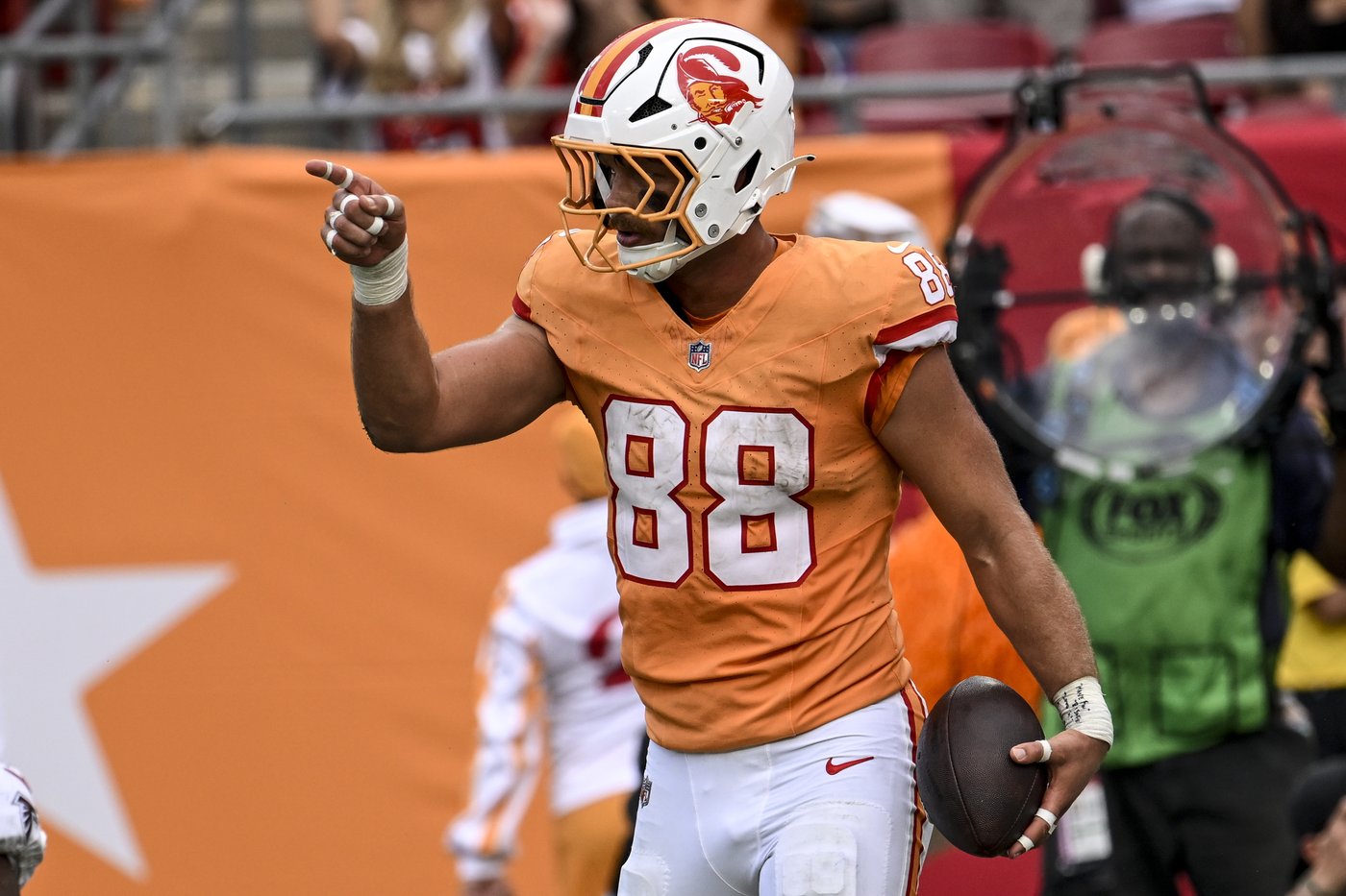 Chiefs try to keep perfect start intact as Bucs arrive at Arrowhead Stadium on Monday night | iNFOnews.ca Chiefs try to keep perfect start intact as Bucs arrive at Arrowhead Stadium on Monday night | iNFOnews.ca