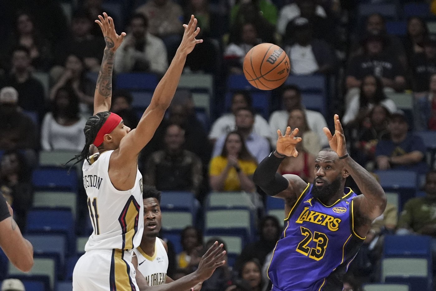 Anthony Davis has 31 points and 14 rebounds to lead Lakers past the Pelicans 104-99 | iNFOnews.ca
