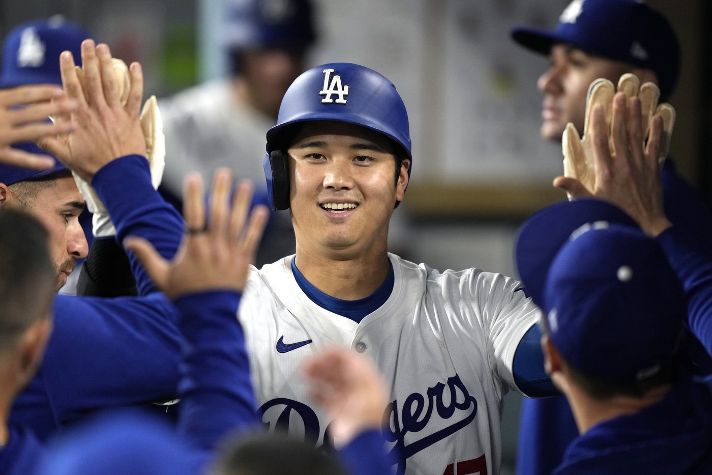 Padres turn triple play to clinch playoff spot with 4-2 win over Dodgers | iNFOnews.ca Padres turn triple play to clinch playoff spot with 4-2 win over Dodgers | iNFOnews.ca
