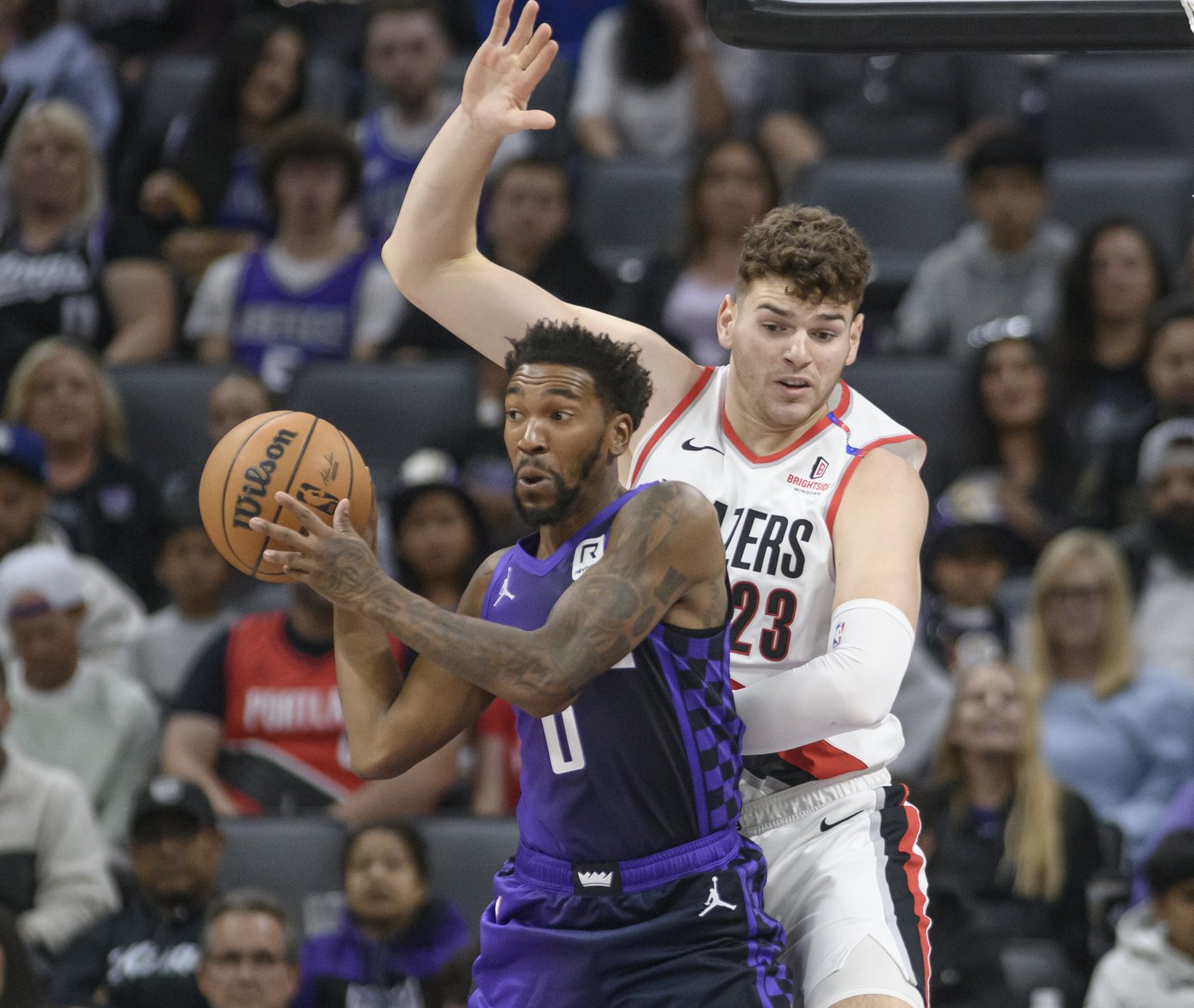 De'Aaron Fox scores 24 points, surpasses 10,000 for career as Kings beat Trail Blazers 111-98 | iNFOnews.ca