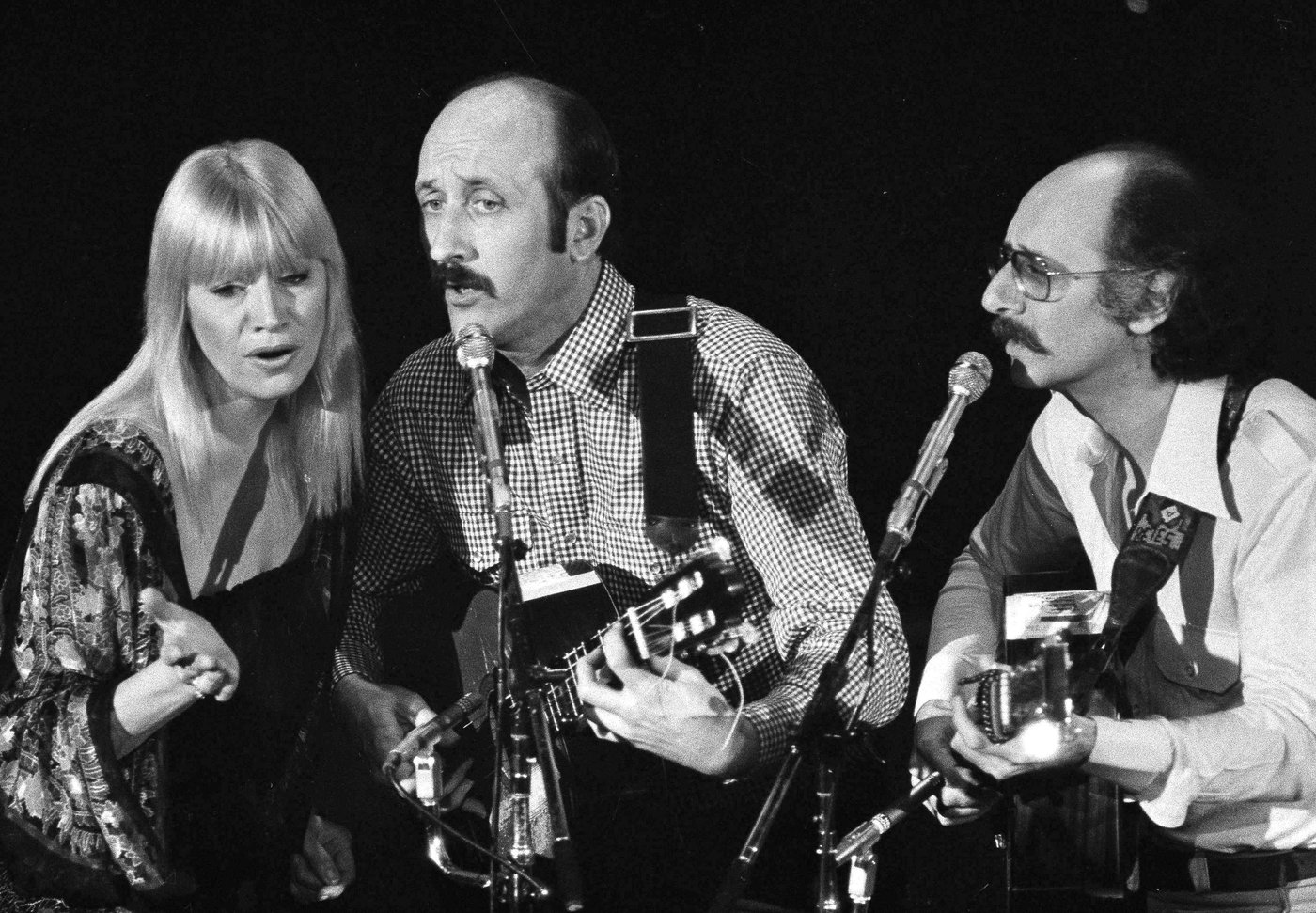 Peter Yarrow of folk-music trio Peter, Paul and Mary dies at 86 | iNFOnews.ca Peter Yarrow of folk-music trio Peter, Paul and Mary dies at 86 | iNFOnews.ca