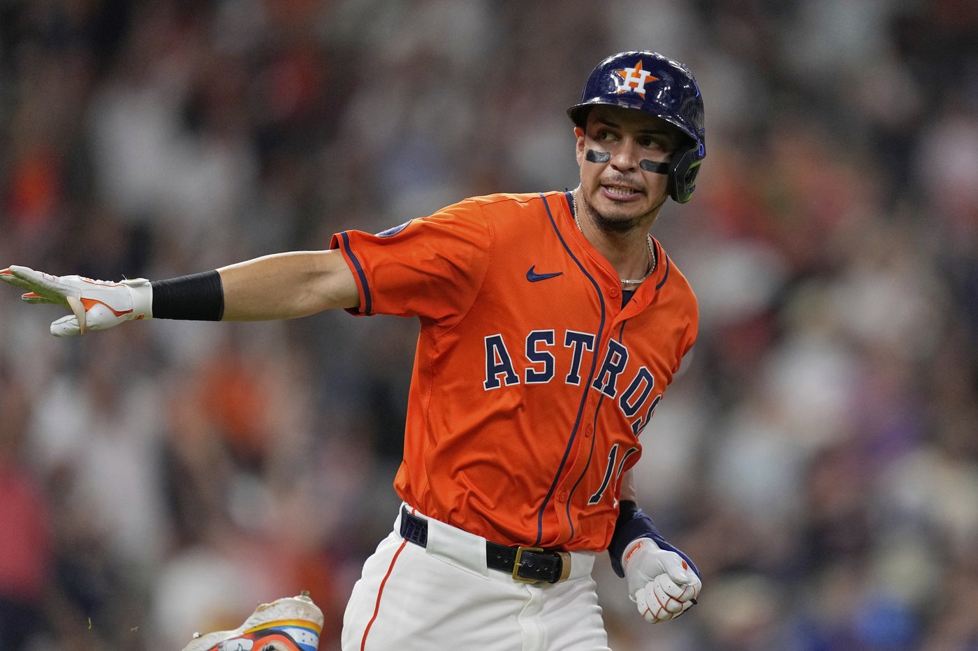 Zack Short hits an RBI single in 11th inning to lift Astros over Rangers 5-4 | iNFOnews.ca Zack Short hits an RBI single in 11th inning to lift Astros over Rangers 5-4 | iNFOnews.ca