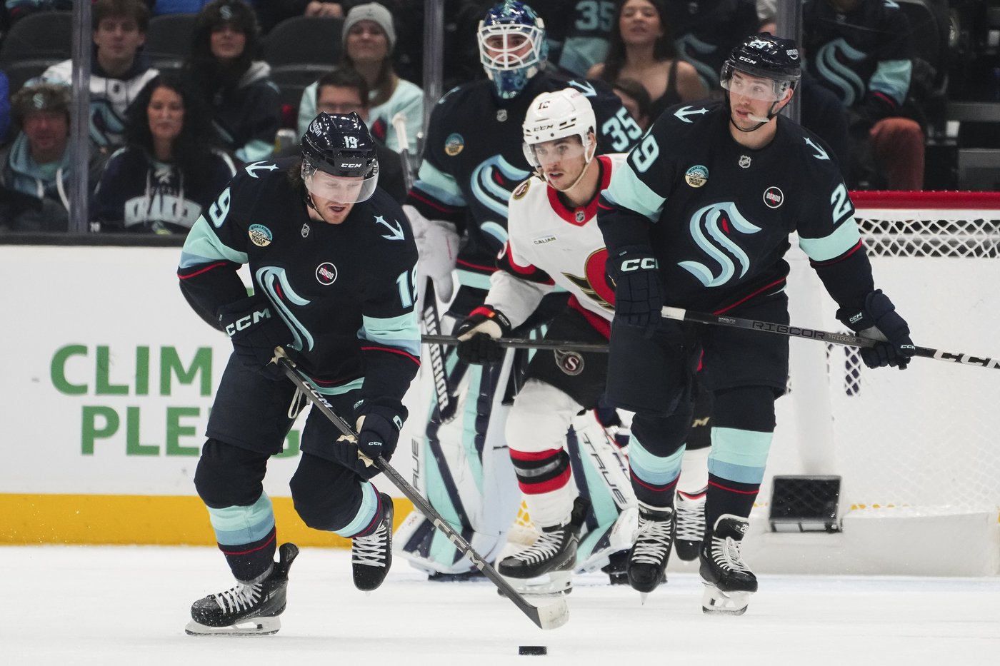 Surging Senators knock off Kraken 3-0 | iNFOnews.ca