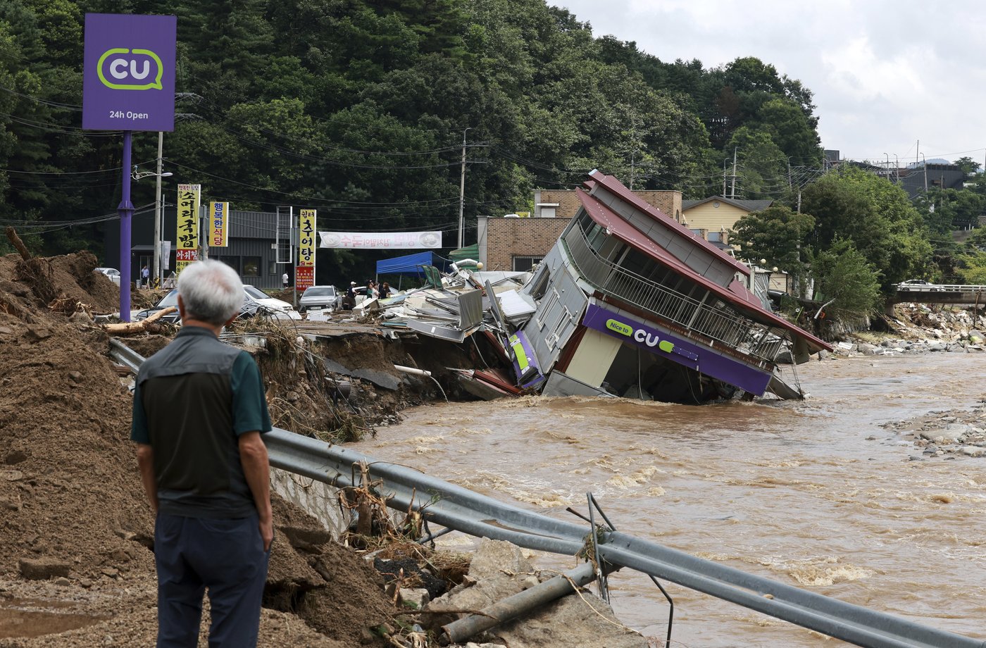 Heavy rains in South Korea leave 14 dead and 12 others missing | iNFOnews.ca Heavy rains in South Korea leave 14 dead and 12 others missing | iNFOnews.ca