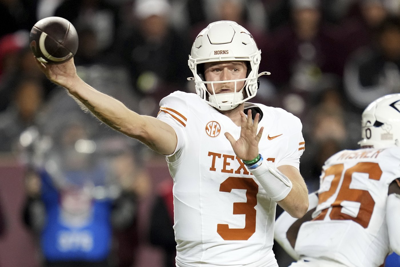 No. 2 Texas goes for a title in its first season as an SEC member, facing No. 5 Georgia | iNFOnews.ca No. 2 Texas goes for a title in its first season as an SEC member, facing No. 5 Georgia | iNFOnews.ca
