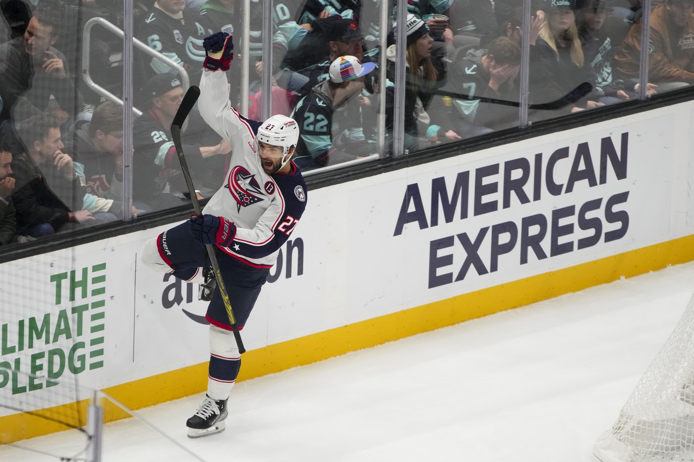 Kraken score twice in 10 seconds, defeat Blue Jackets 5-2 | iNFOnews.ca