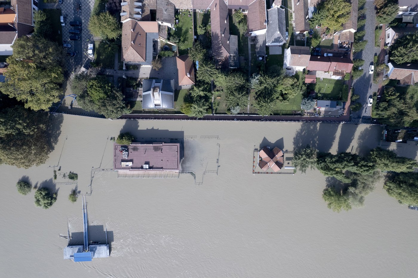 Rising rivers threaten southern Poland as flooding recedes elsewhere in Central Europe | iNFOnews.ca