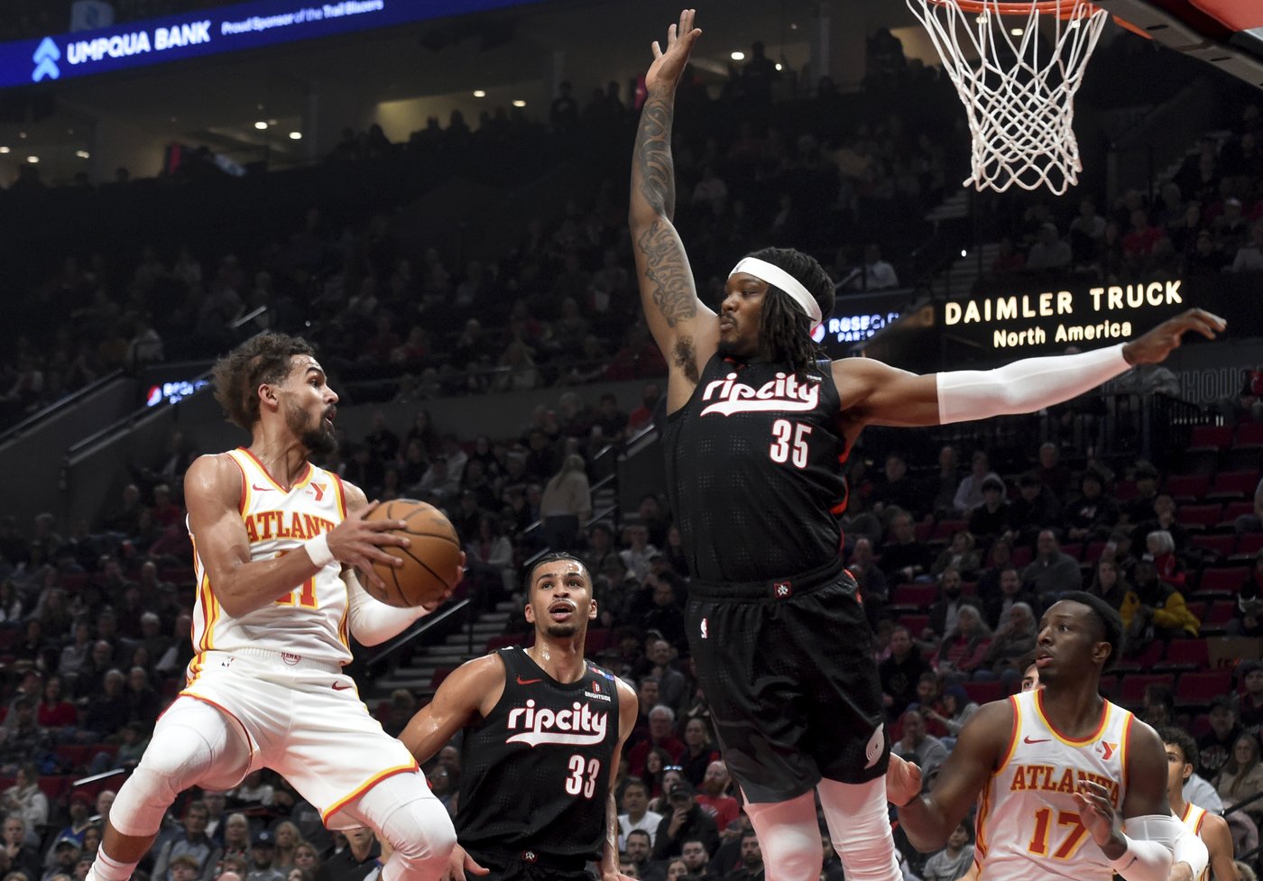 Shaedon Sharpe scores 32 points and Trail Blazers withstand late Hawks rally for 114-10 win | iNFOnews.ca